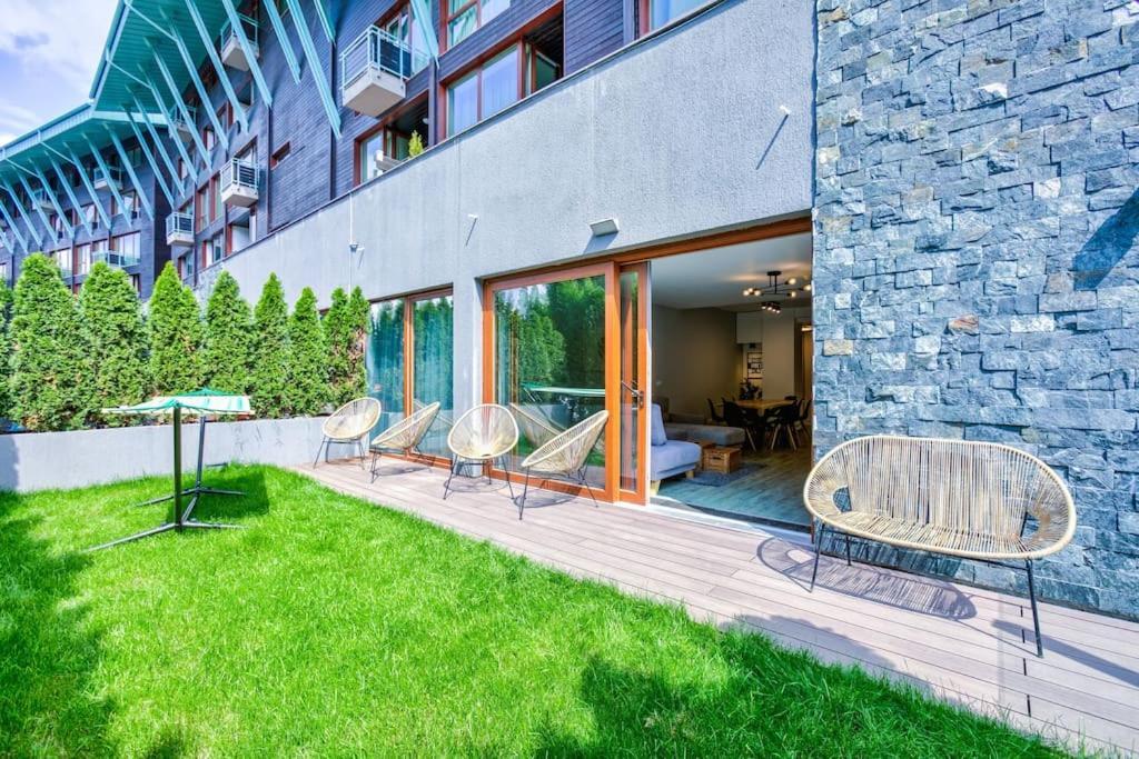 Splendor 3 Bedroom Flat In Silver Mountain Пояна Брашов Екстериор снимка