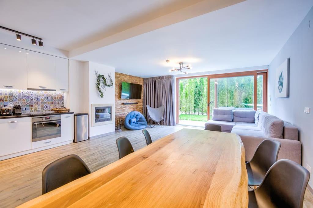 Splendor 3 Bedroom Flat In Silver Mountain Пояна Брашов Екстериор снимка